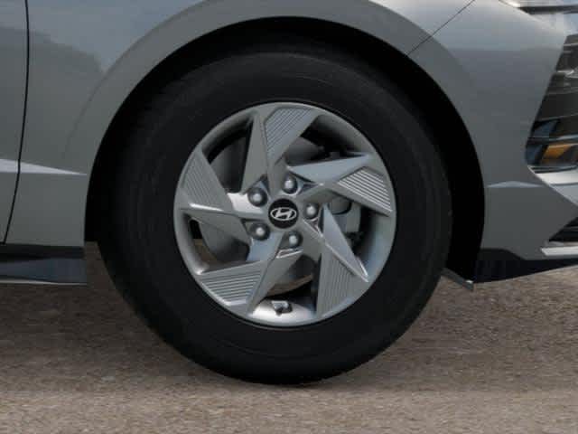 2025 Hyundai Sonata SE - Photo 8