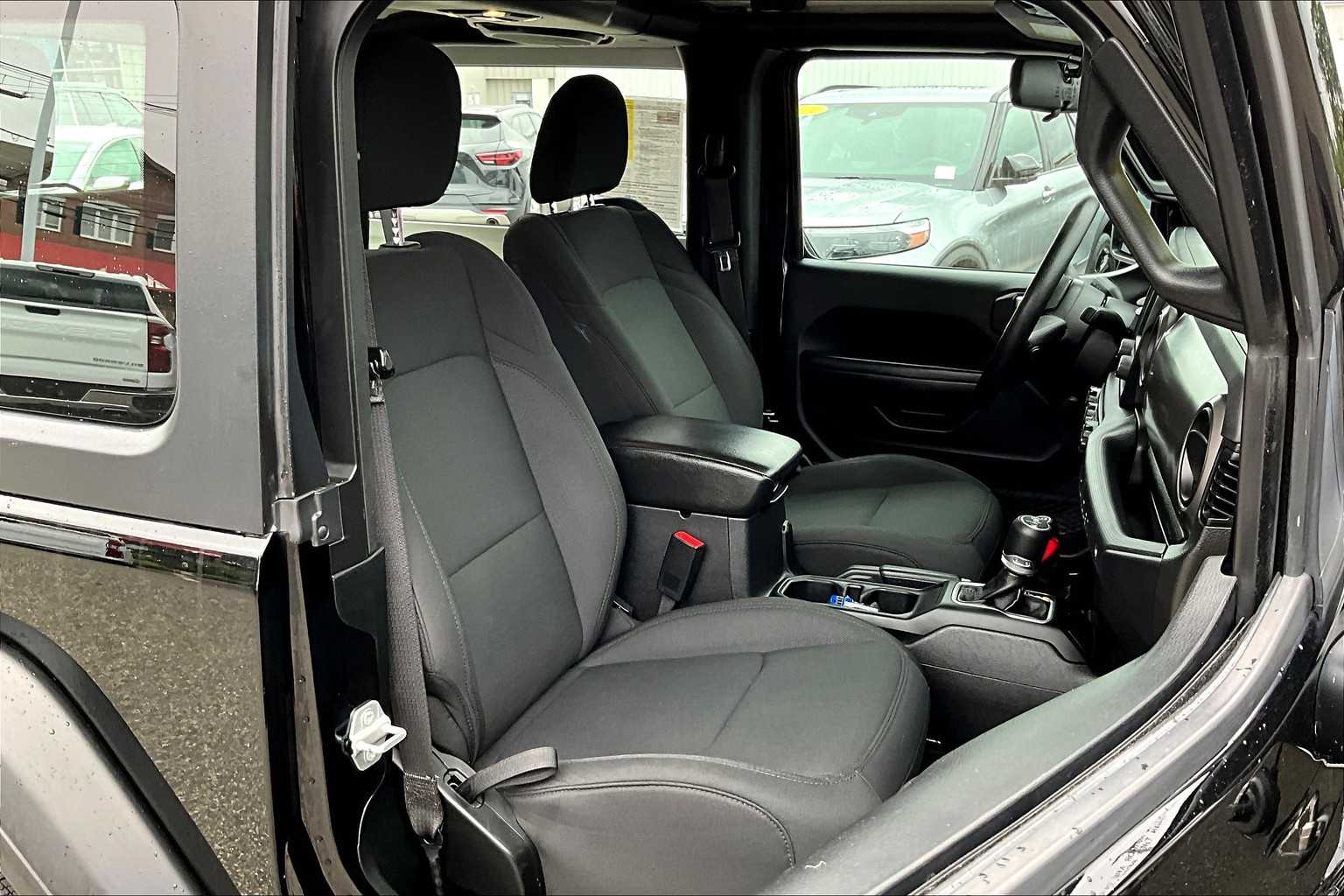 2020 Jeep Wrangler Sport - Photo 11