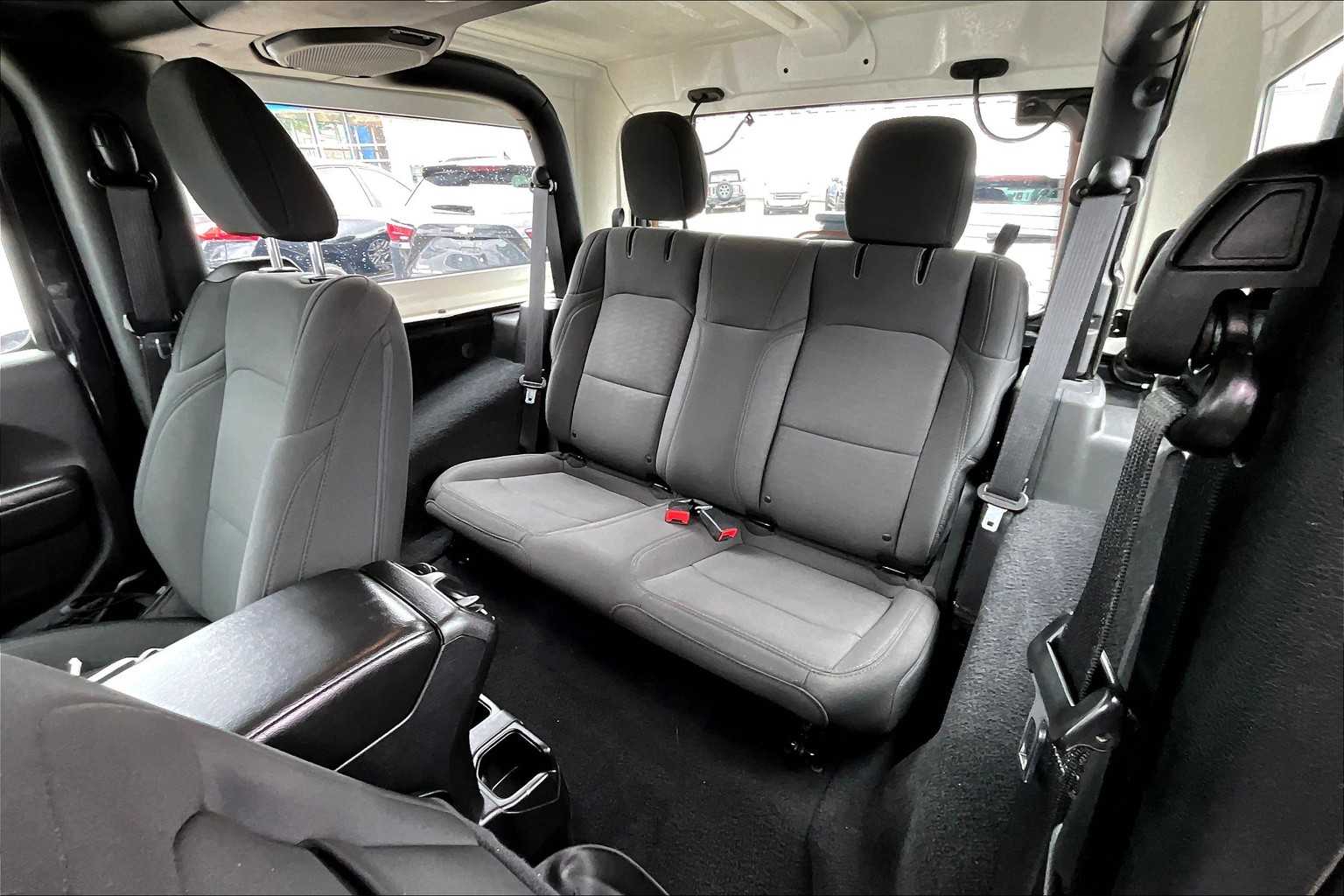 2020 Jeep Wrangler Sport - Photo 15