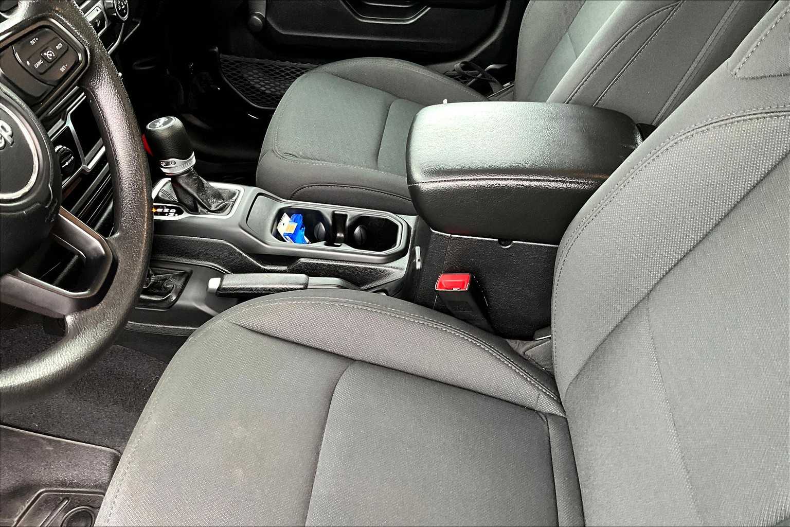2020 Jeep Wrangler Sport - Photo 20