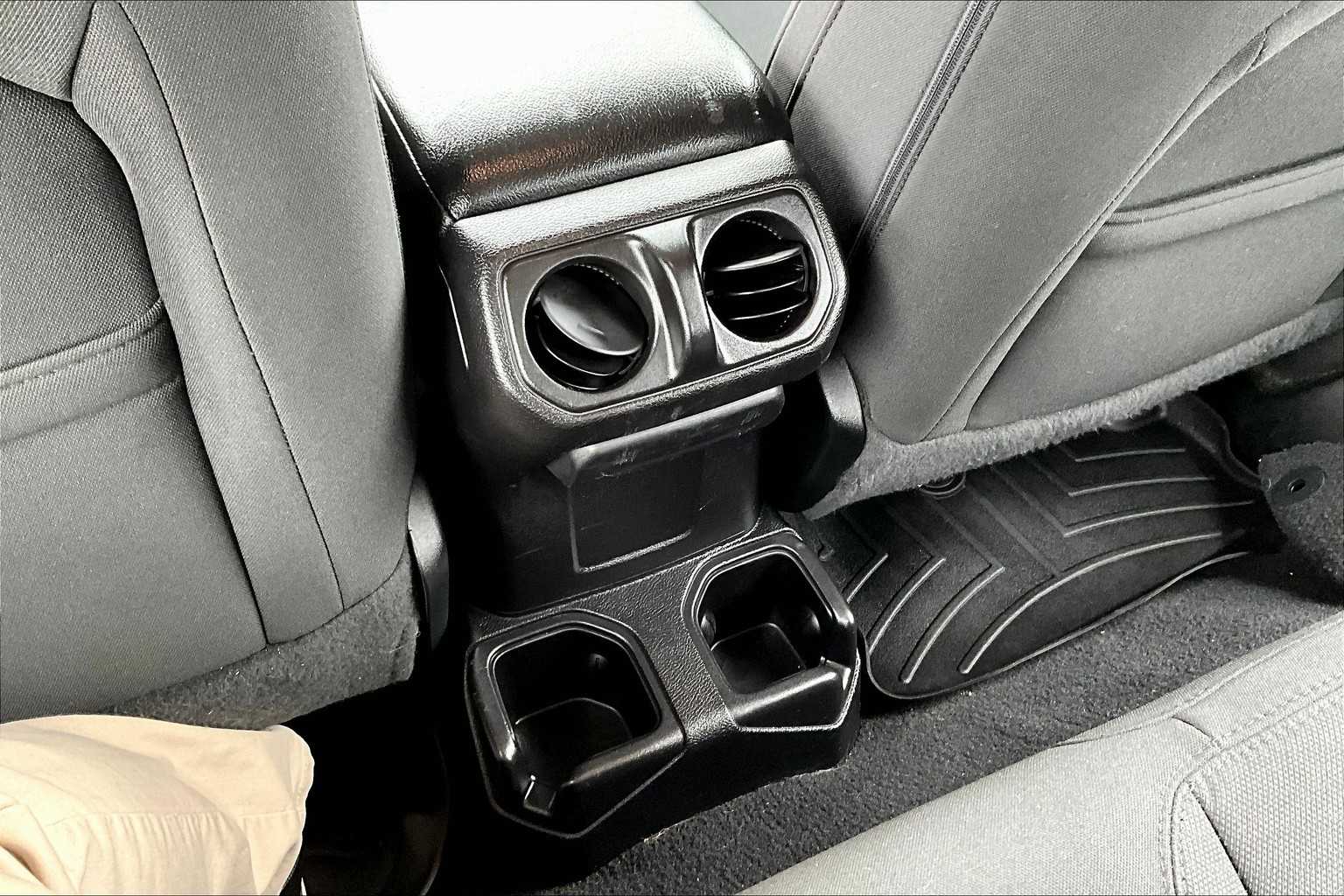 2020 Jeep Wrangler Sport - Photo 26