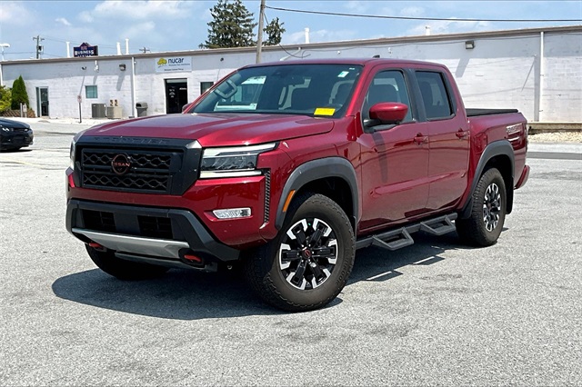 2022 Nissan Frontier PRO-4X - Photo 2