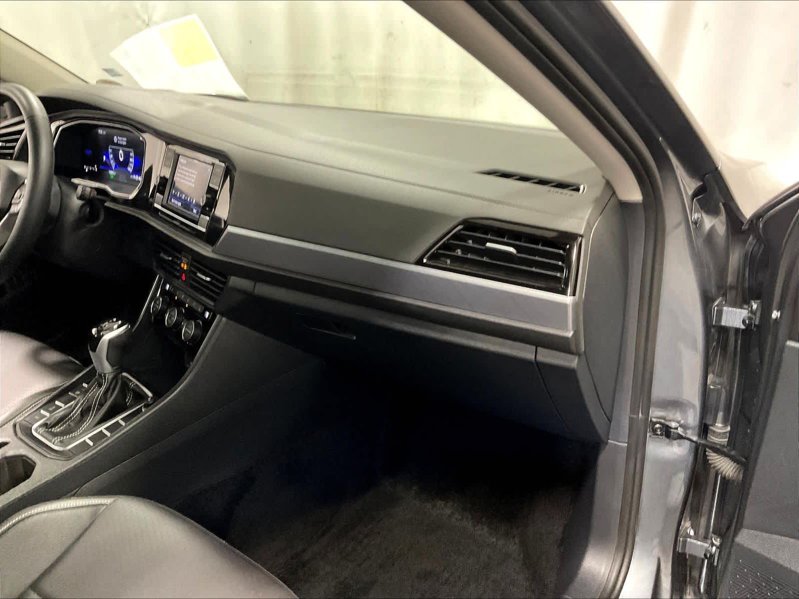 2024 Volkswagen Jetta SE - Photo 13