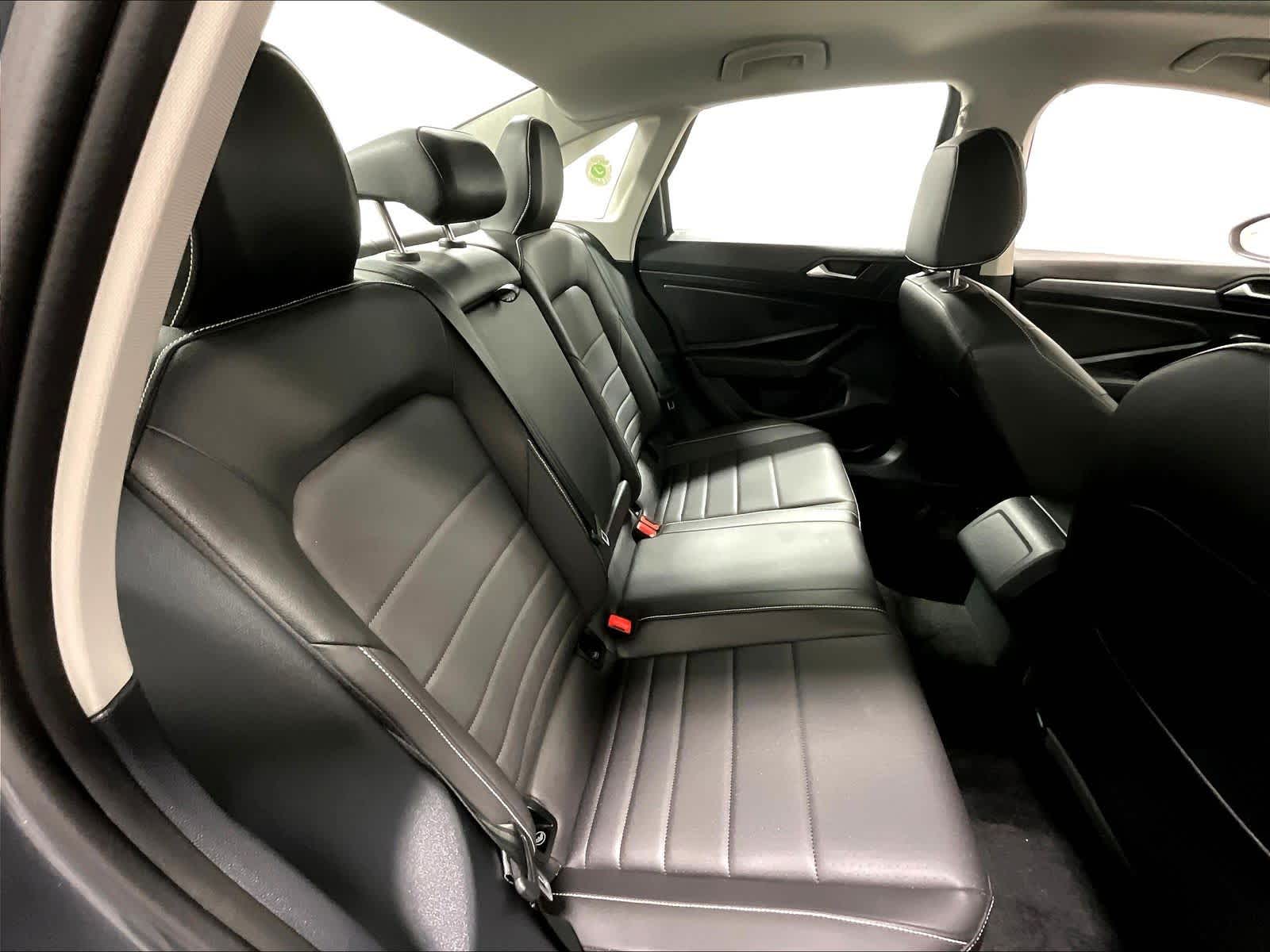 2024 Volkswagen Jetta SE - Photo 16