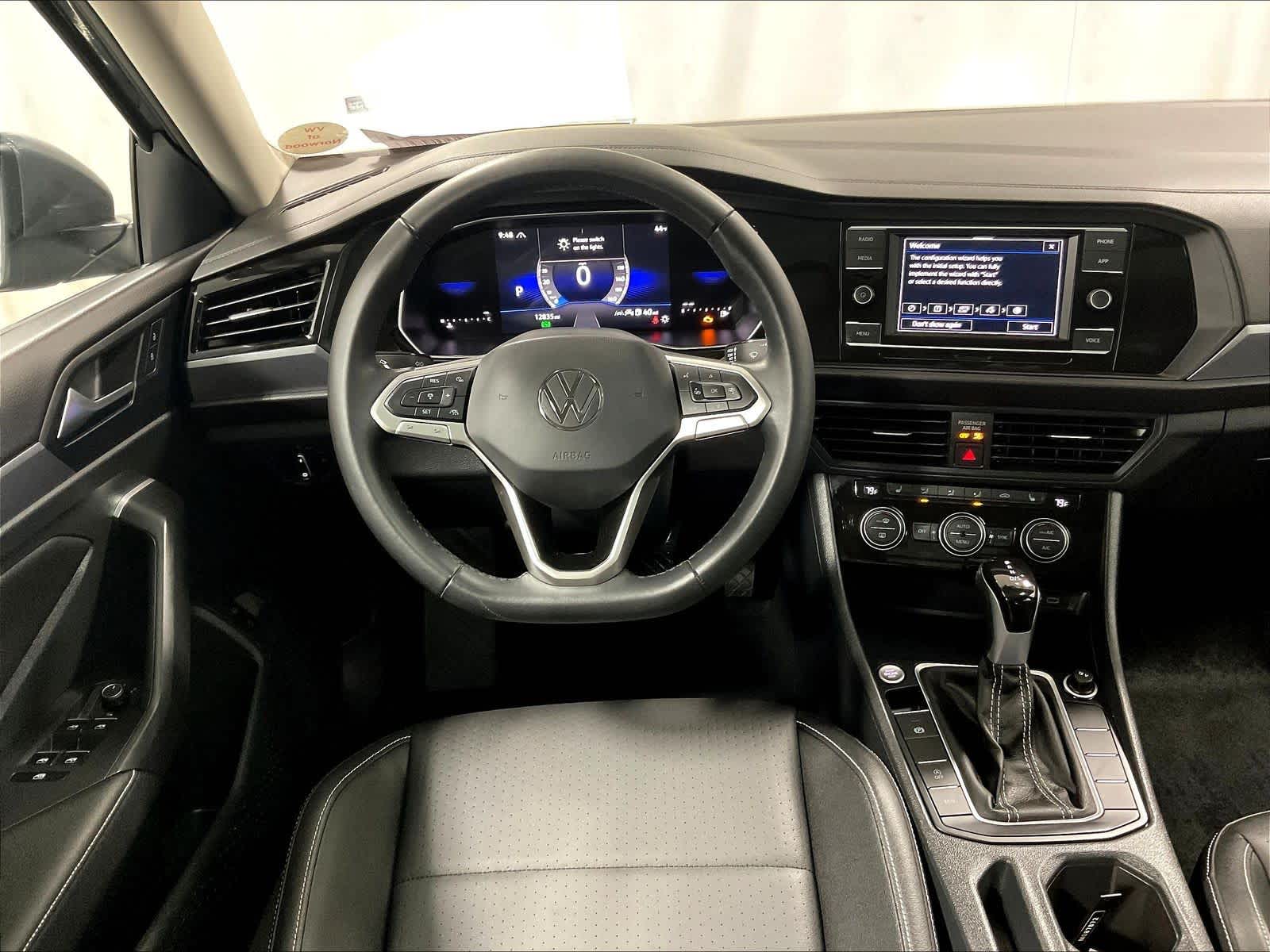 2024 Volkswagen Jetta SE - Photo 17