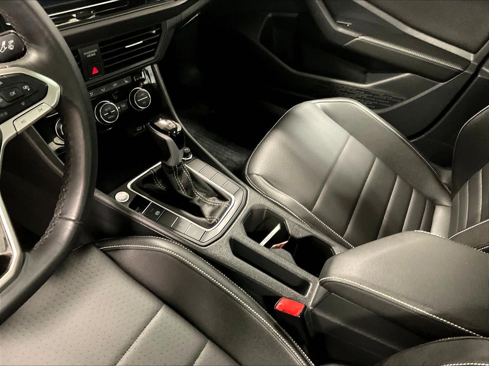 2024 Volkswagen Jetta SE - Photo 20