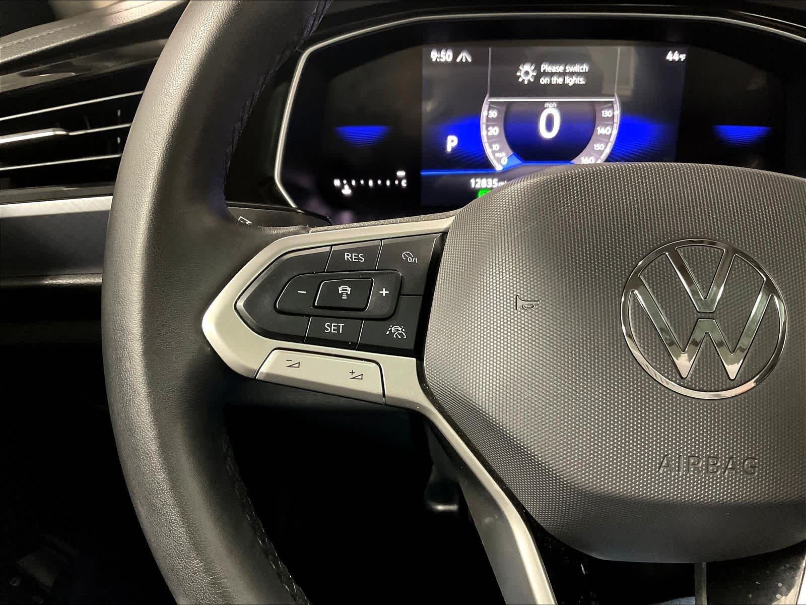 2024 Volkswagen Jetta SE - Photo 23