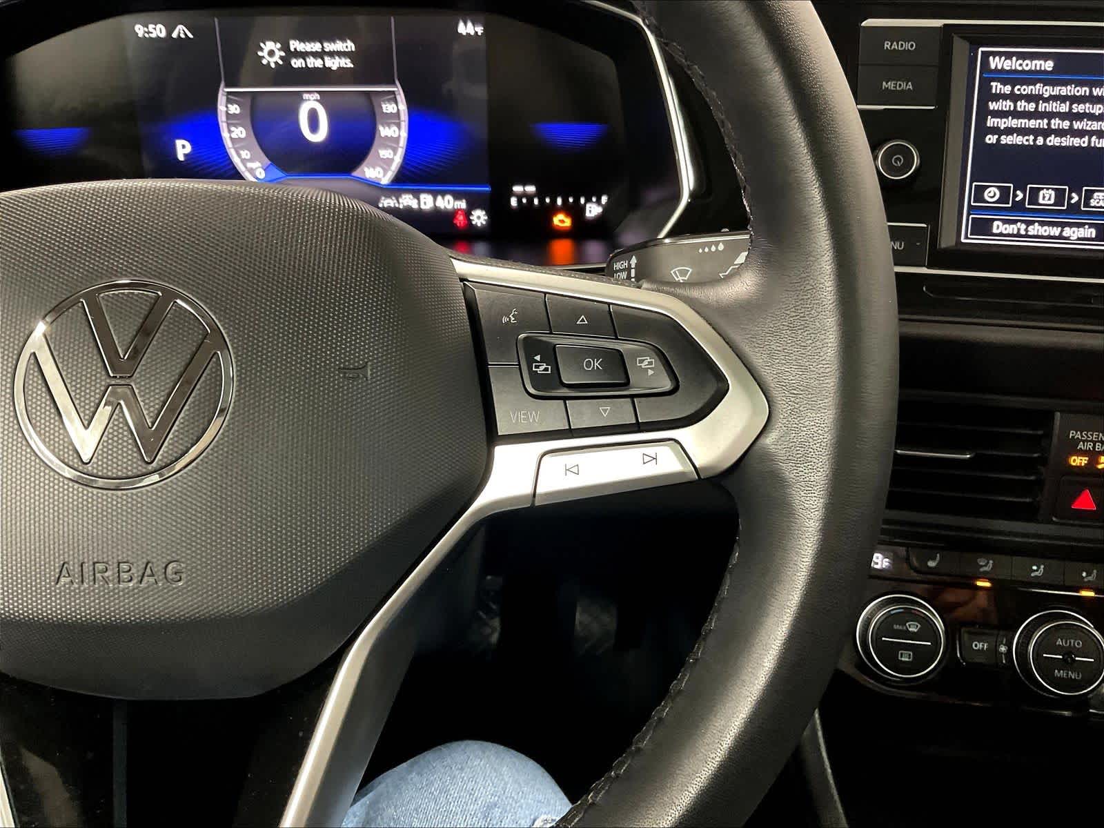 2024 Volkswagen Jetta SE - Photo 24