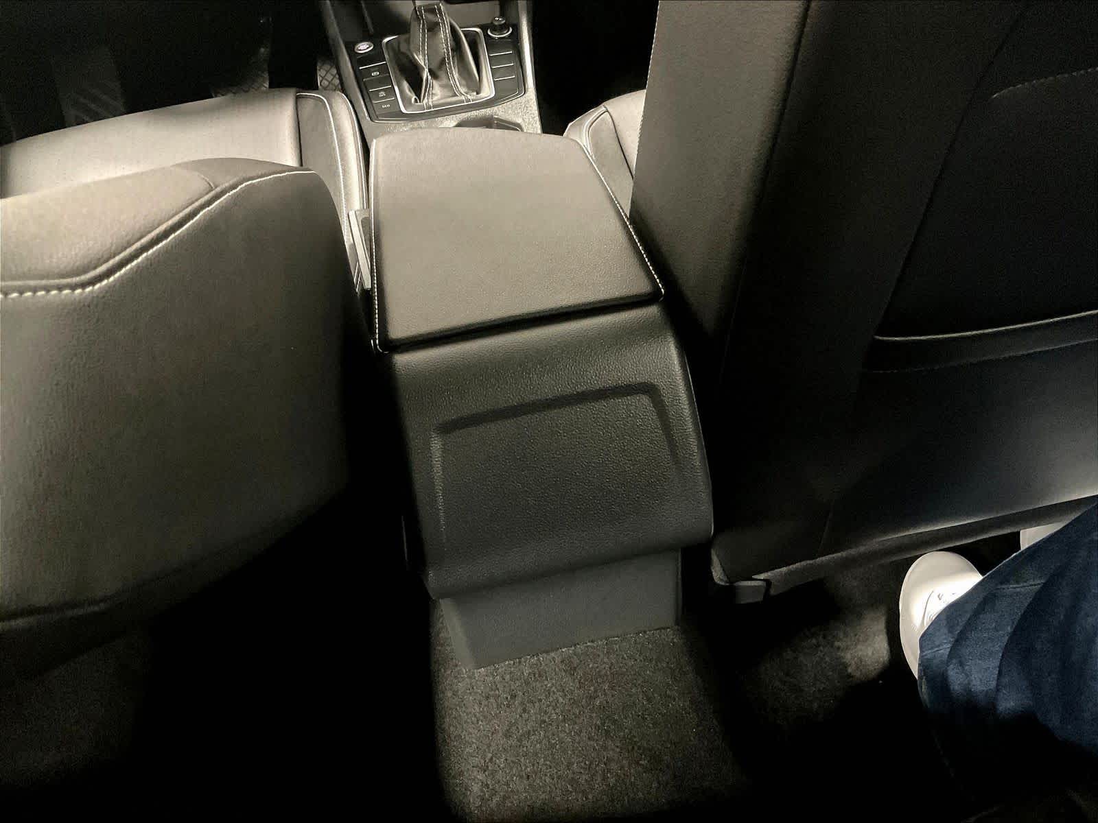 2024 Volkswagen Jetta SE - Photo 28