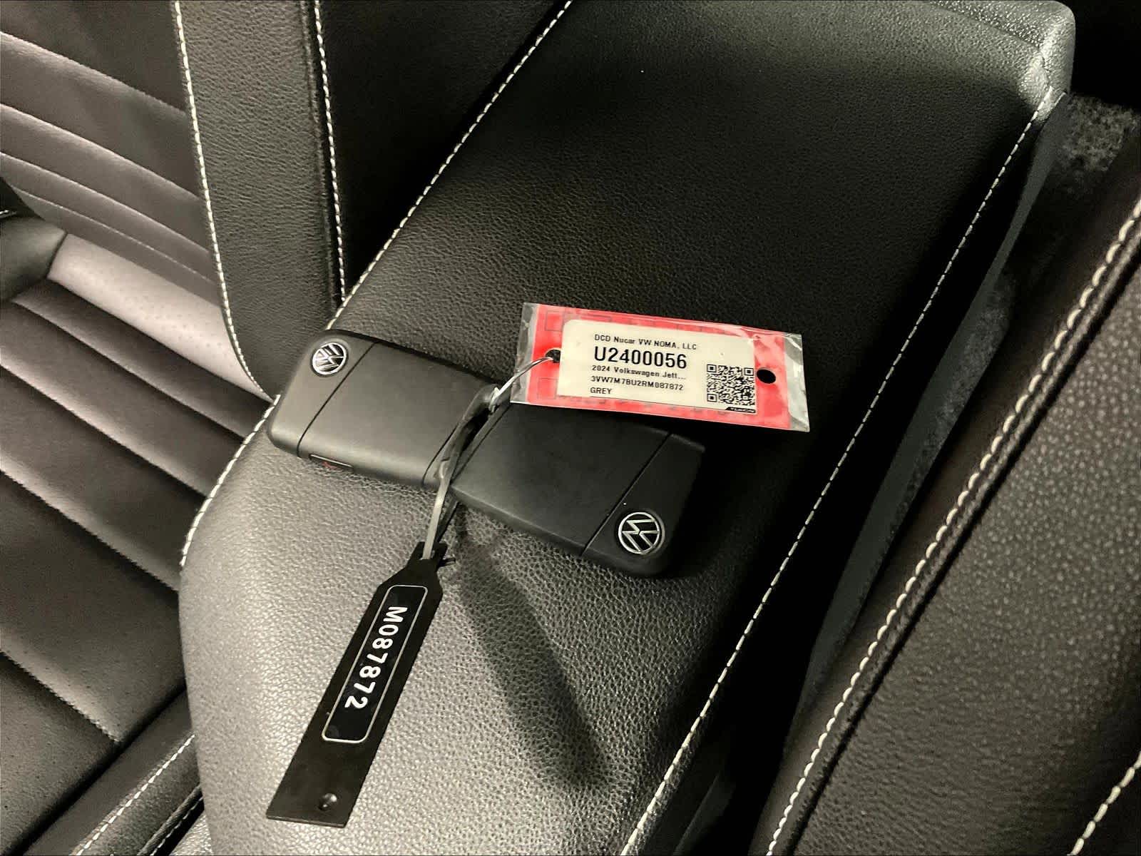 2024 Volkswagen Jetta SE - Photo 31