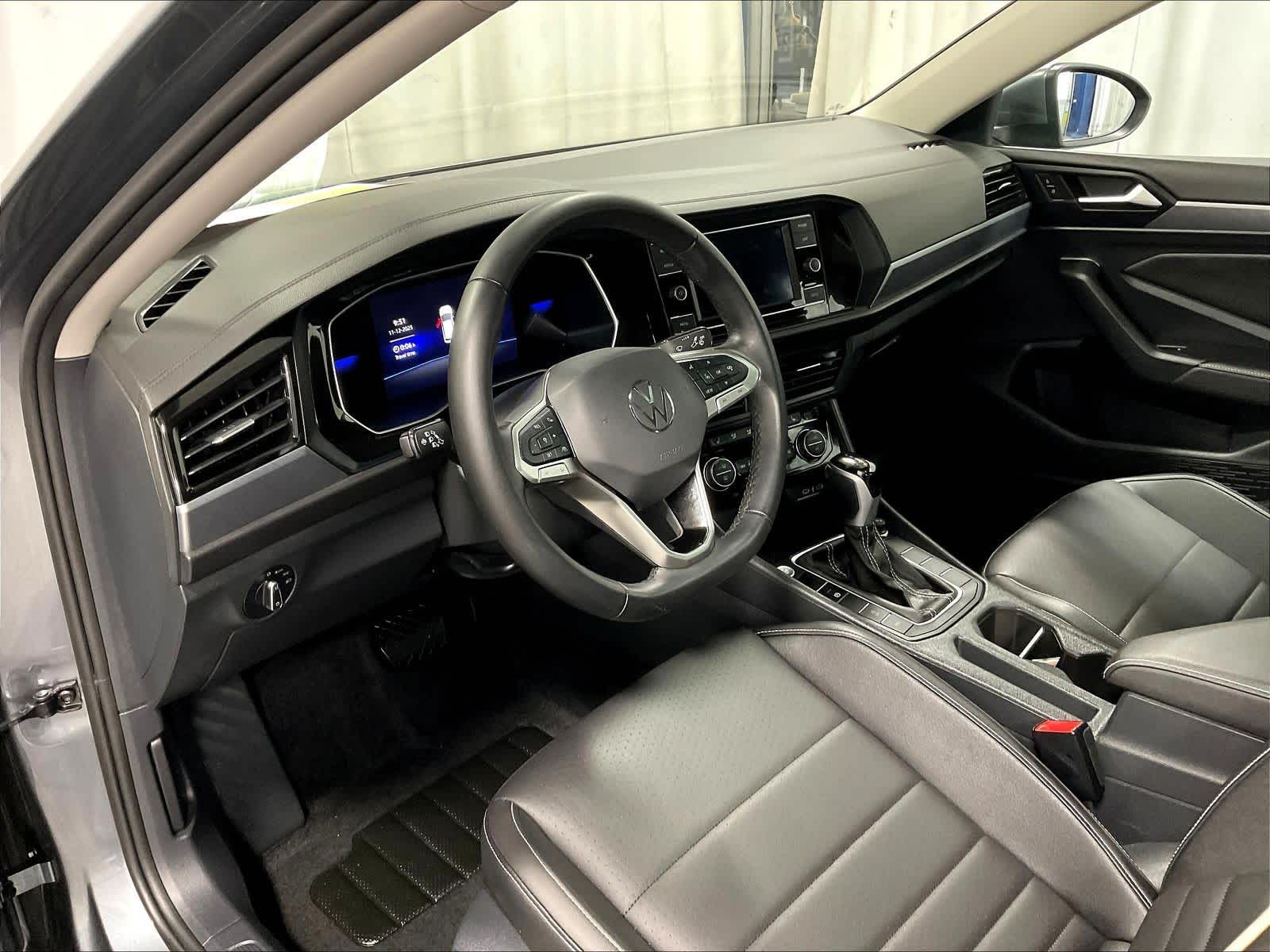 2024 Volkswagen Jetta SE - Photo 8