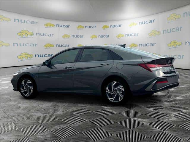 2025 Hyundai Elantra SEL Sport - Photo 15