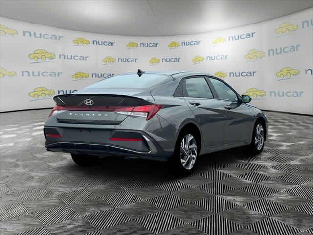 2025 Hyundai Elantra SEL Sport - Photo 18