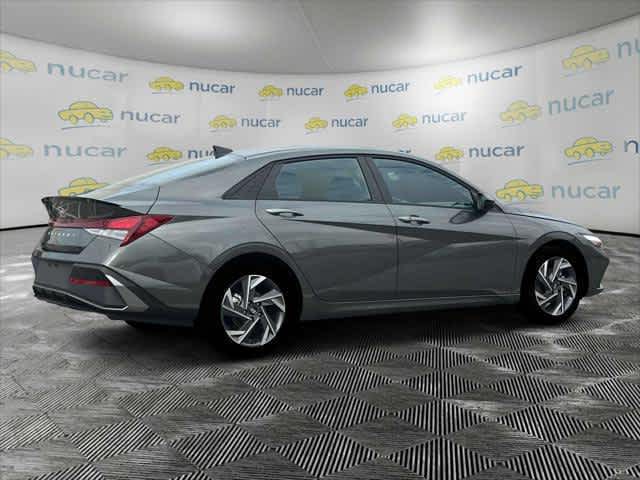 2025 Hyundai Elantra SEL Sport - Photo 19