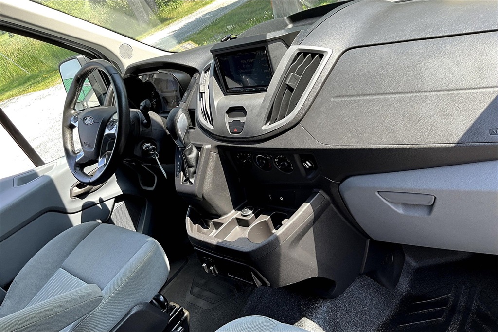 2016 Ford Transit-350 XLT - Photo 14