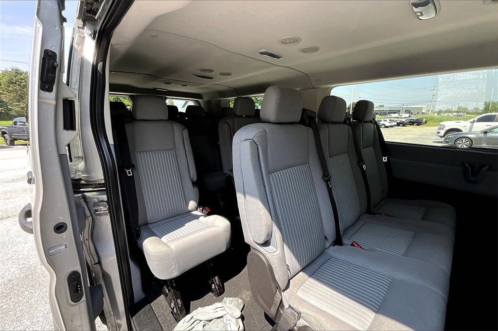 2016 Ford Transit-350 XLT - Photo 15