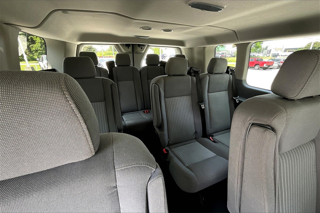 2016 Ford Transit-350 XLT - Photo 16