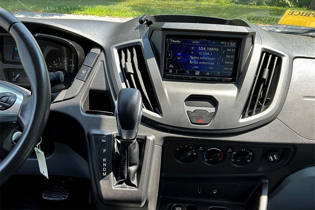 2016 Ford Transit-350 XLT - Photo 18