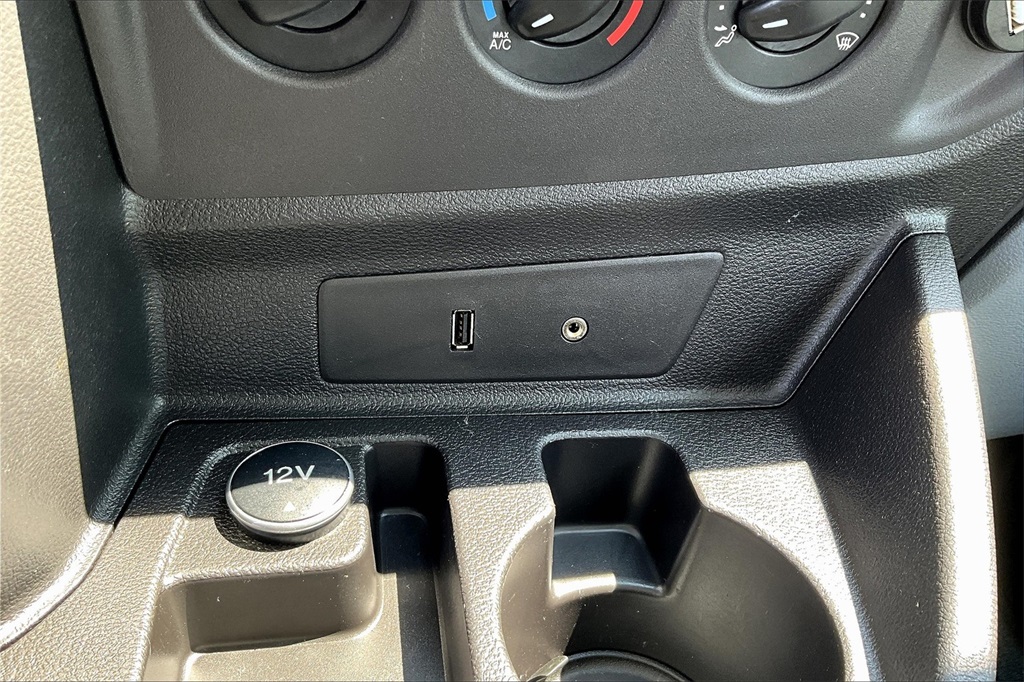 2016 Ford Transit-350 XLT - Photo 27