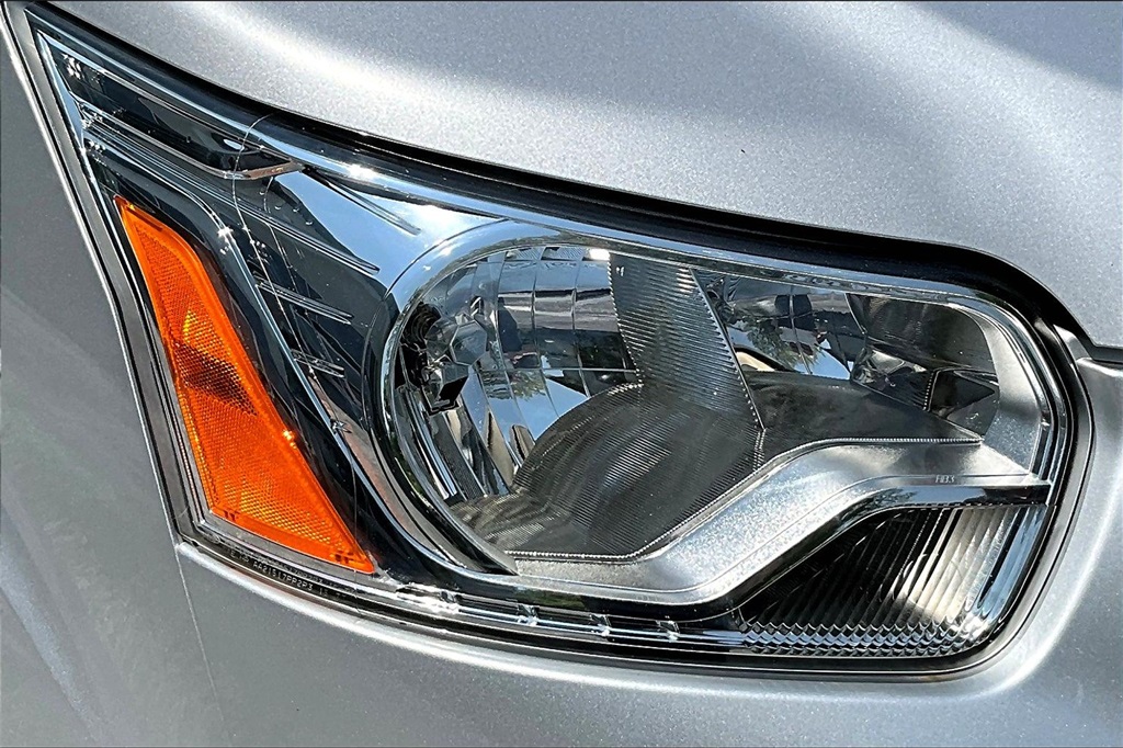 2016 Ford Transit-350 XLT - Photo 32