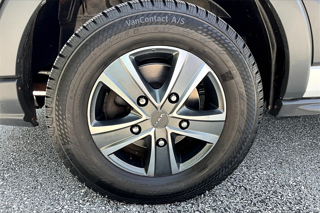 2016 Ford Transit-350 XLT - Photo 7