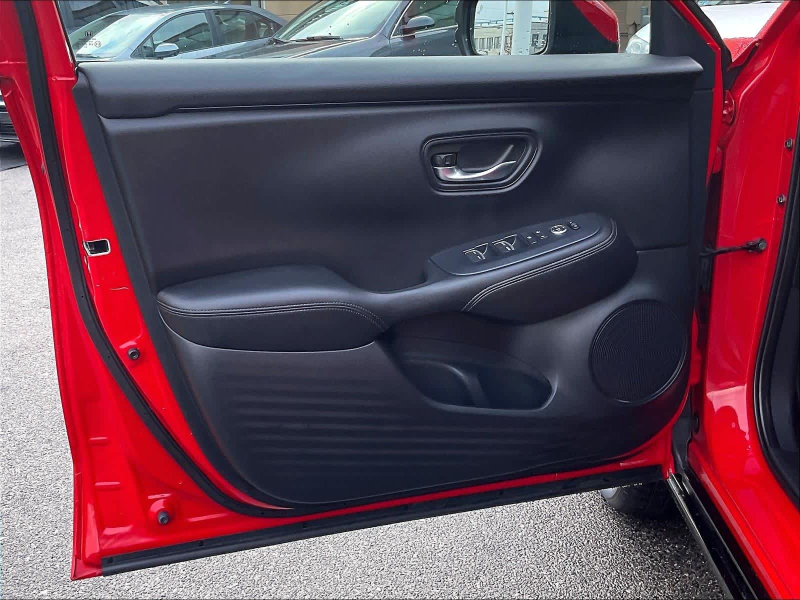 2024 Honda HR-V EX-L - Photo 9