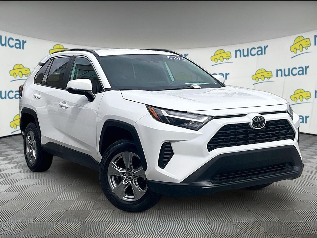 2024 Toyota RAV4 XLE