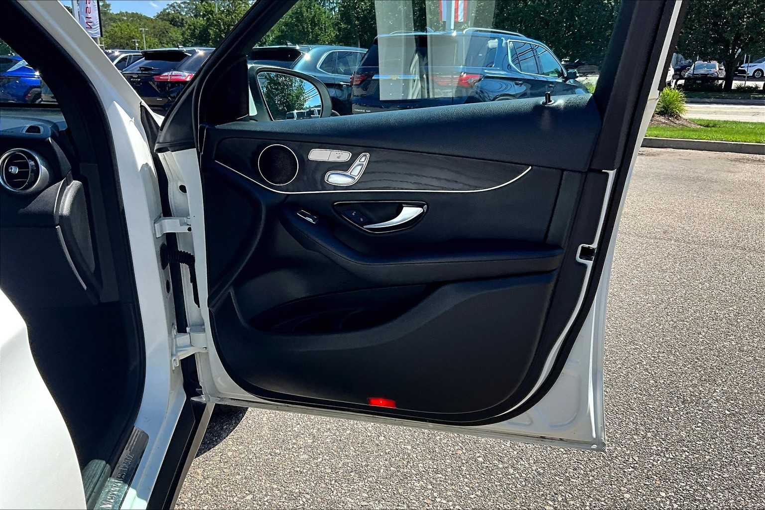 2018 Mercedes-Benz GLC GLC 300 - Photo 12