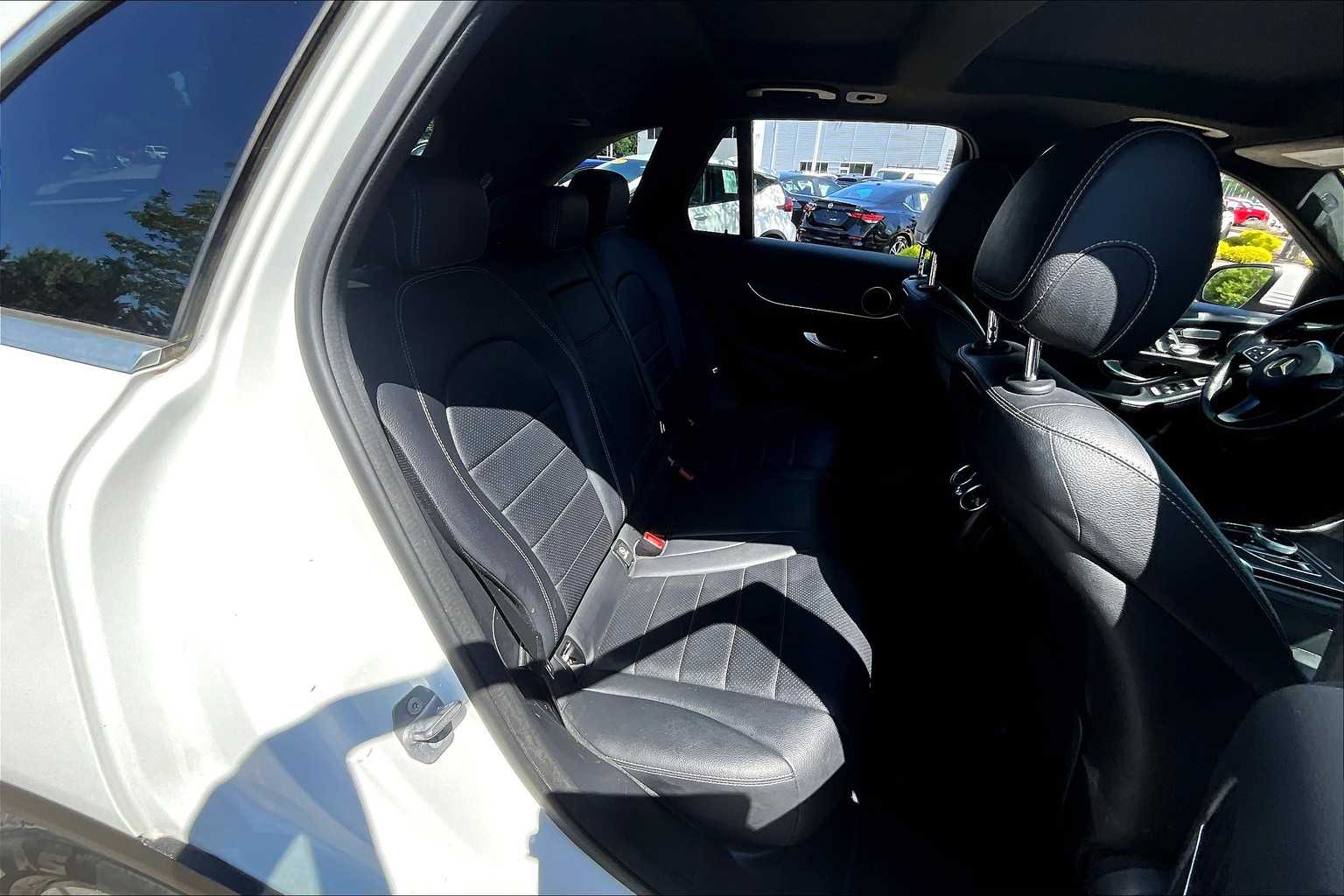 2018 Mercedes-Benz GLC GLC 300 - Photo 16