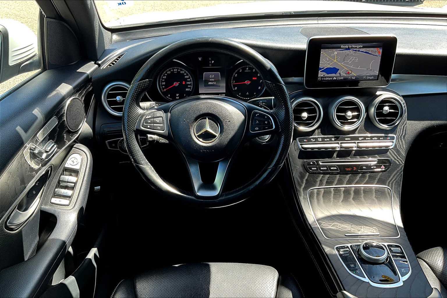 2018 Mercedes-Benz GLC GLC 300 - Photo 17