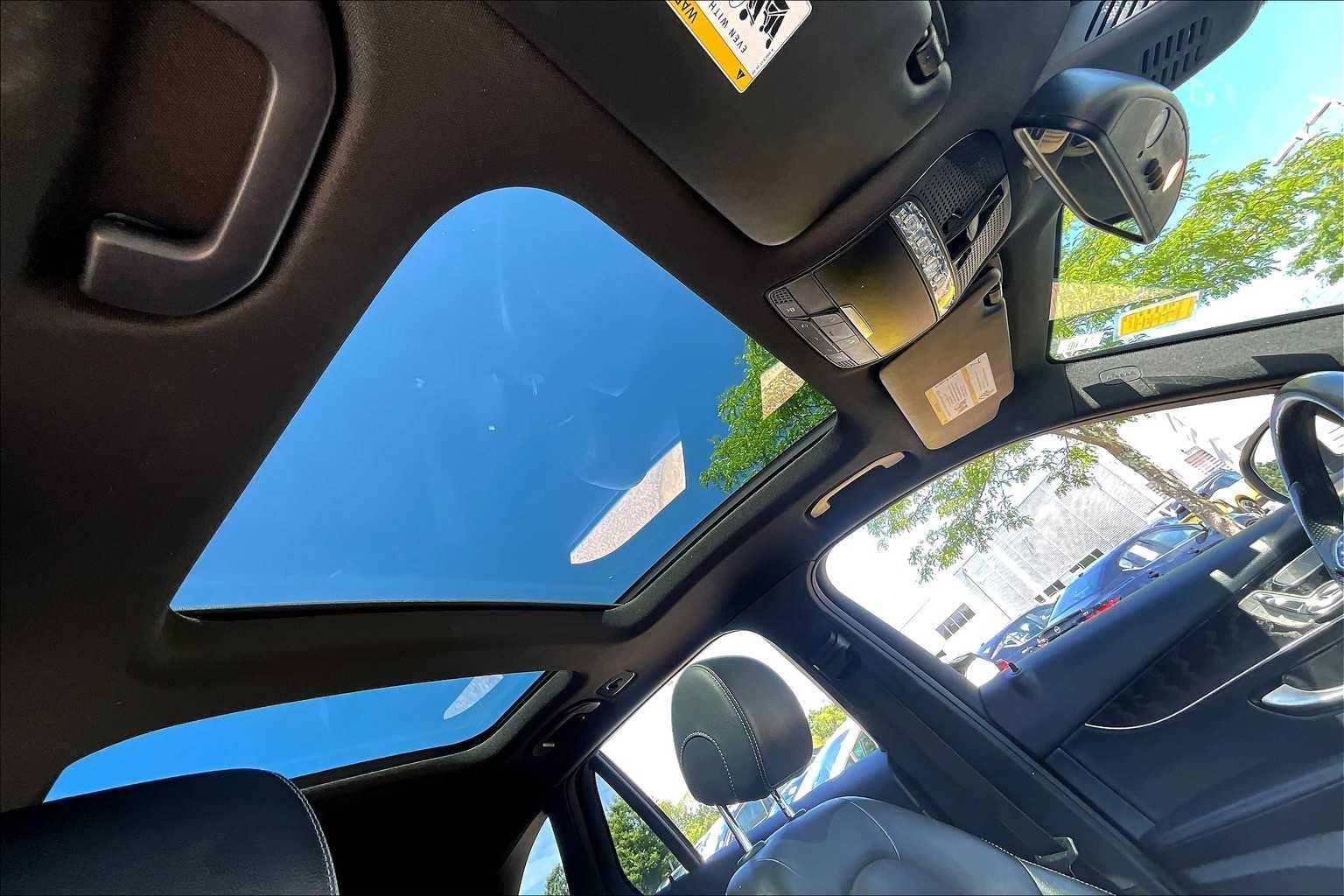 2018 Mercedes-Benz GLC GLC 300 - Photo 22