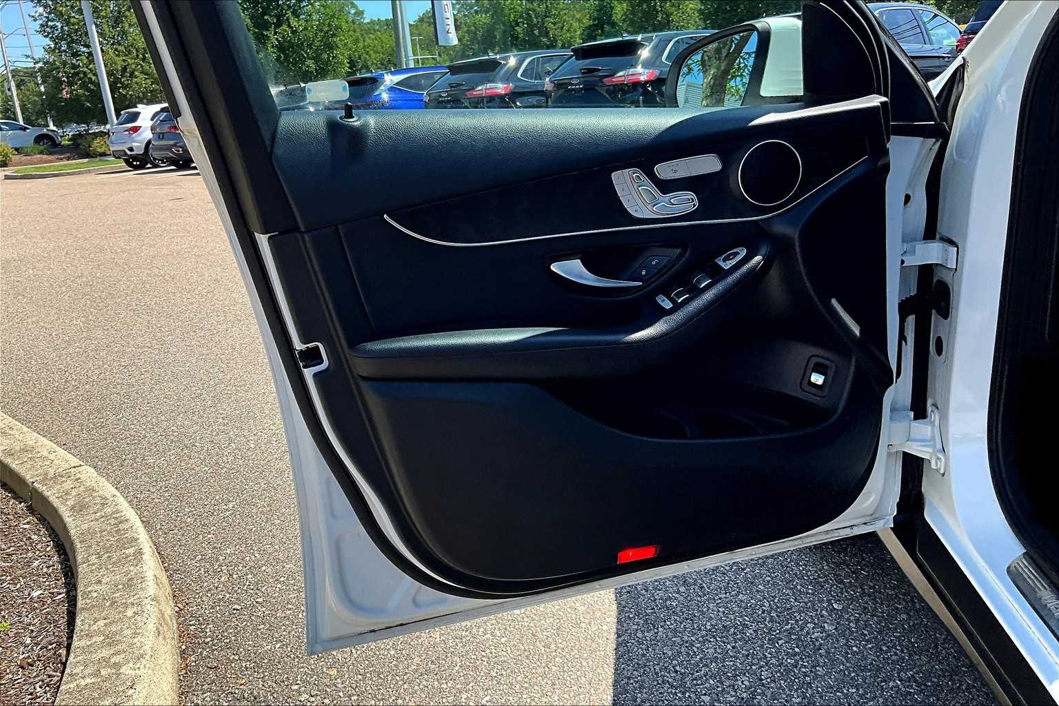 2018 Mercedes-Benz GLC GLC 300 - Photo 9