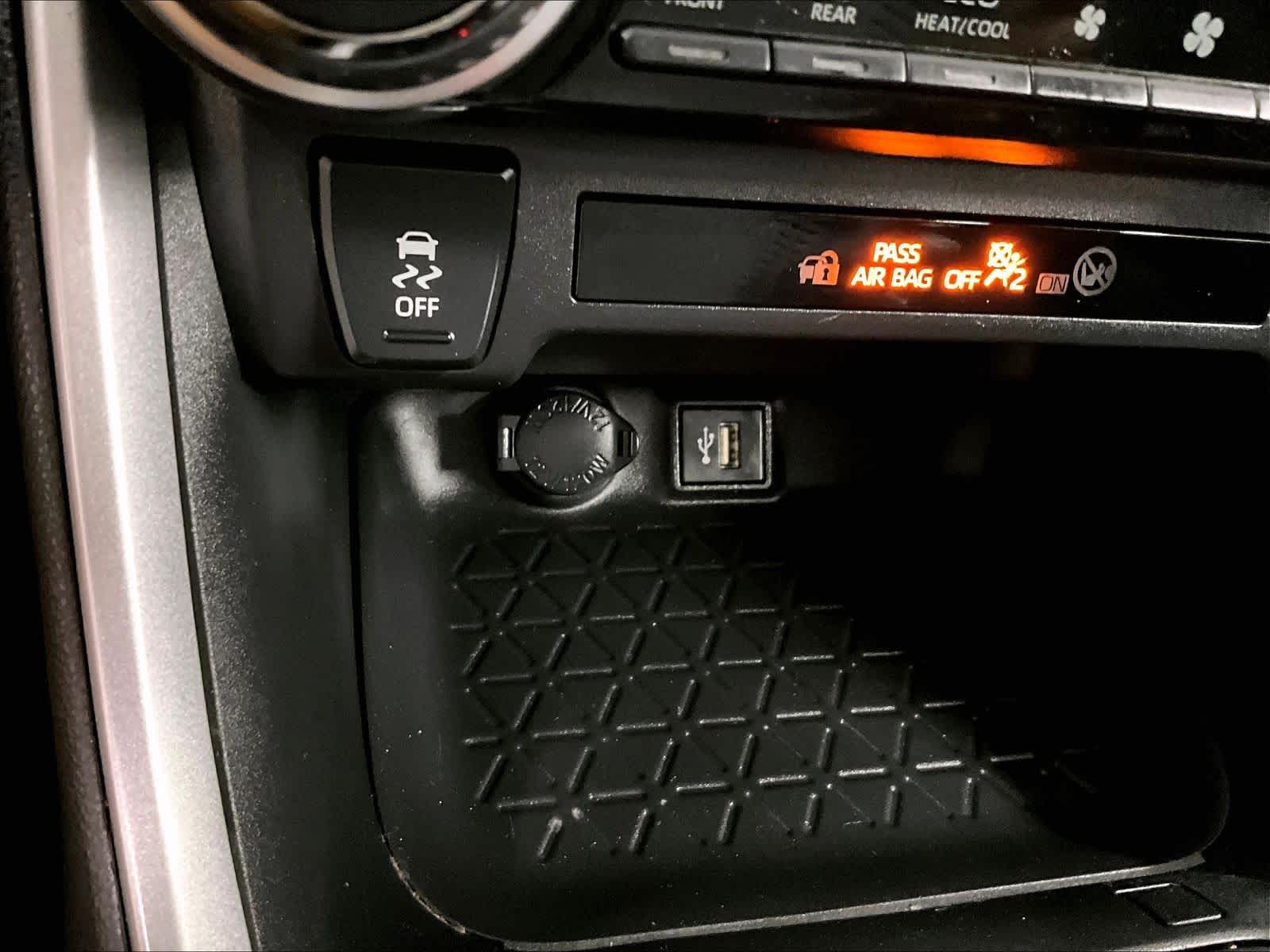 2023 Toyota RAV4 Hybrid Woodland - Photo 26