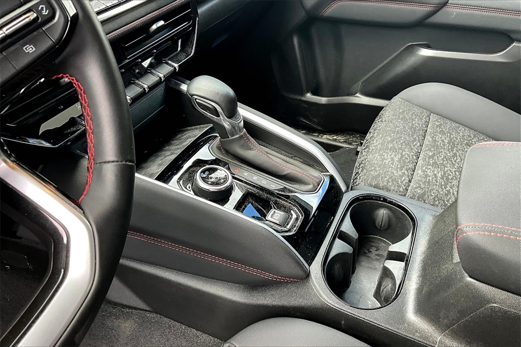 2024 Chevrolet Colorado CrewCab Z71 - Photo 20