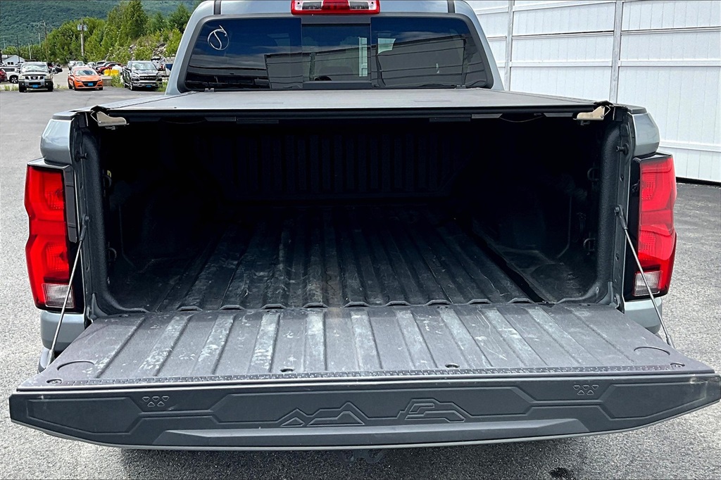 2024 Chevrolet Colorado CrewCab Z71 - Photo 28