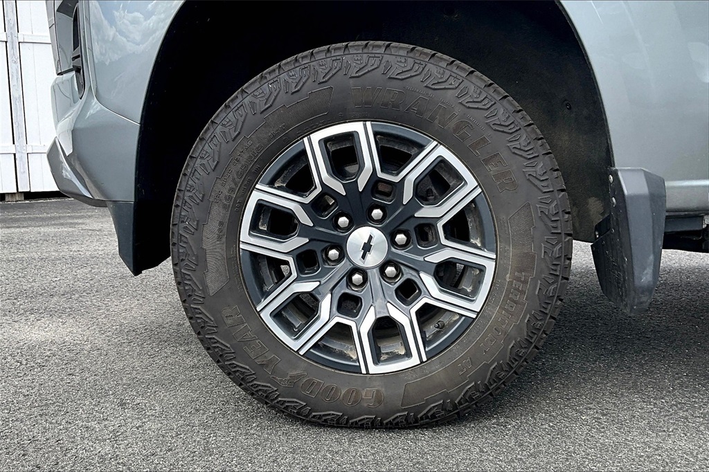 2024 Chevrolet Colorado CrewCab Z71 - Photo 7