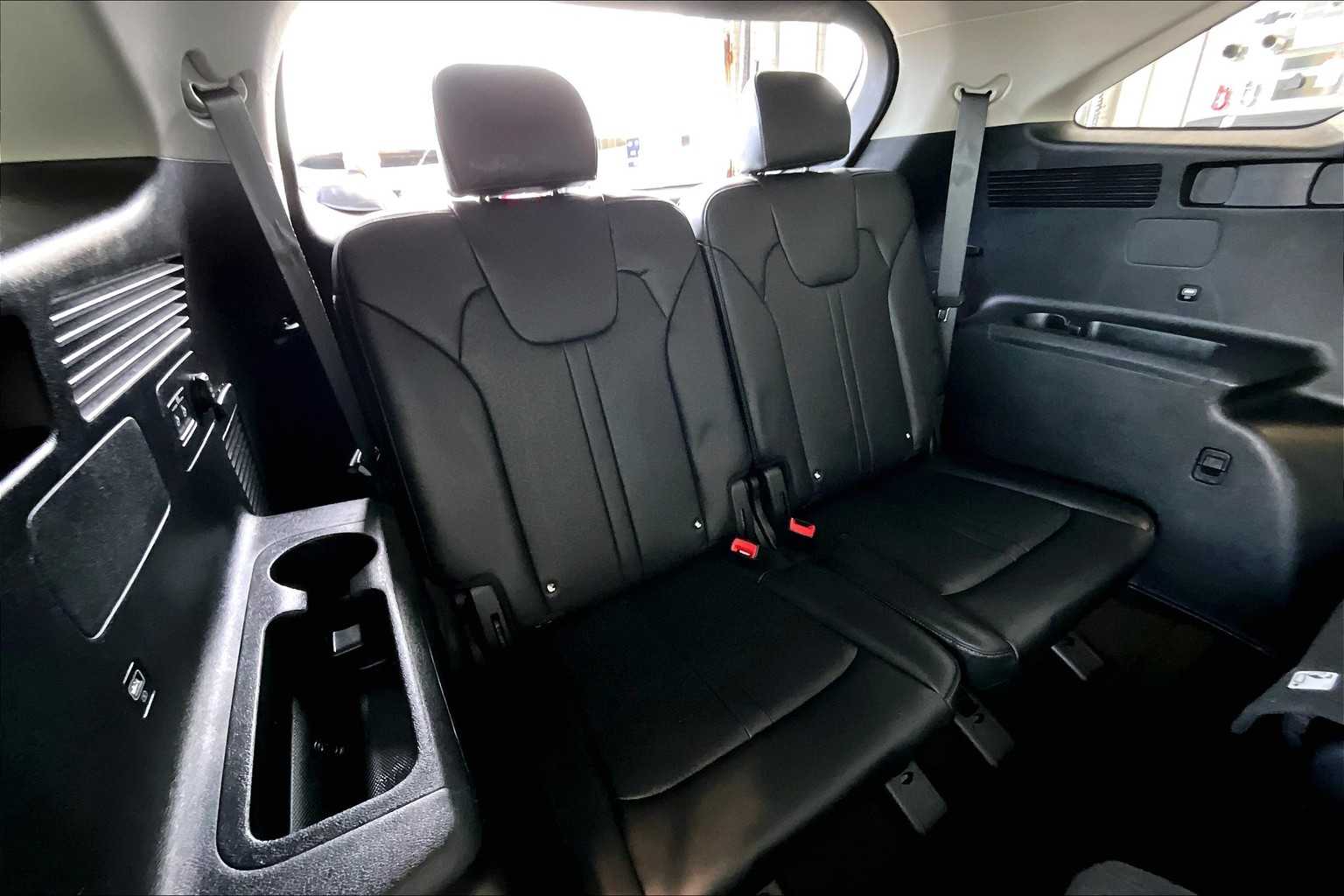 2022 Kia Sorento Plug-In Hybrid SX - Photo 17
