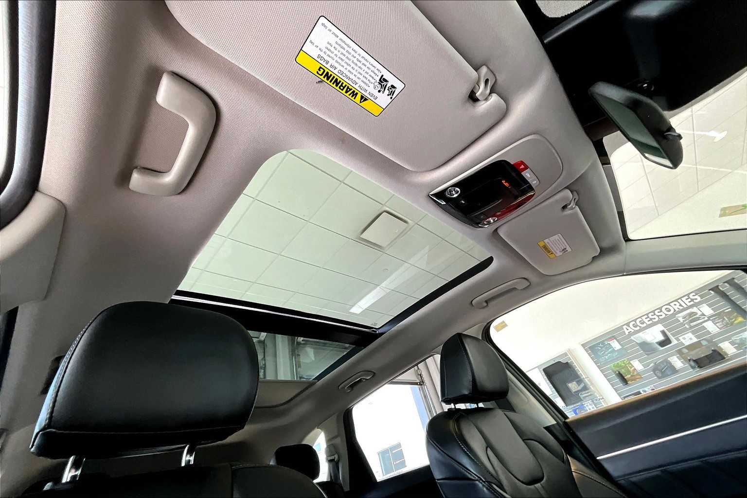 2022 Kia Sorento Plug-In Hybrid SX - Photo 23