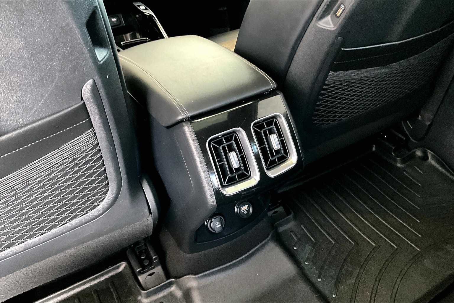 2022 Kia Sorento Plug-In Hybrid SX - Photo 29