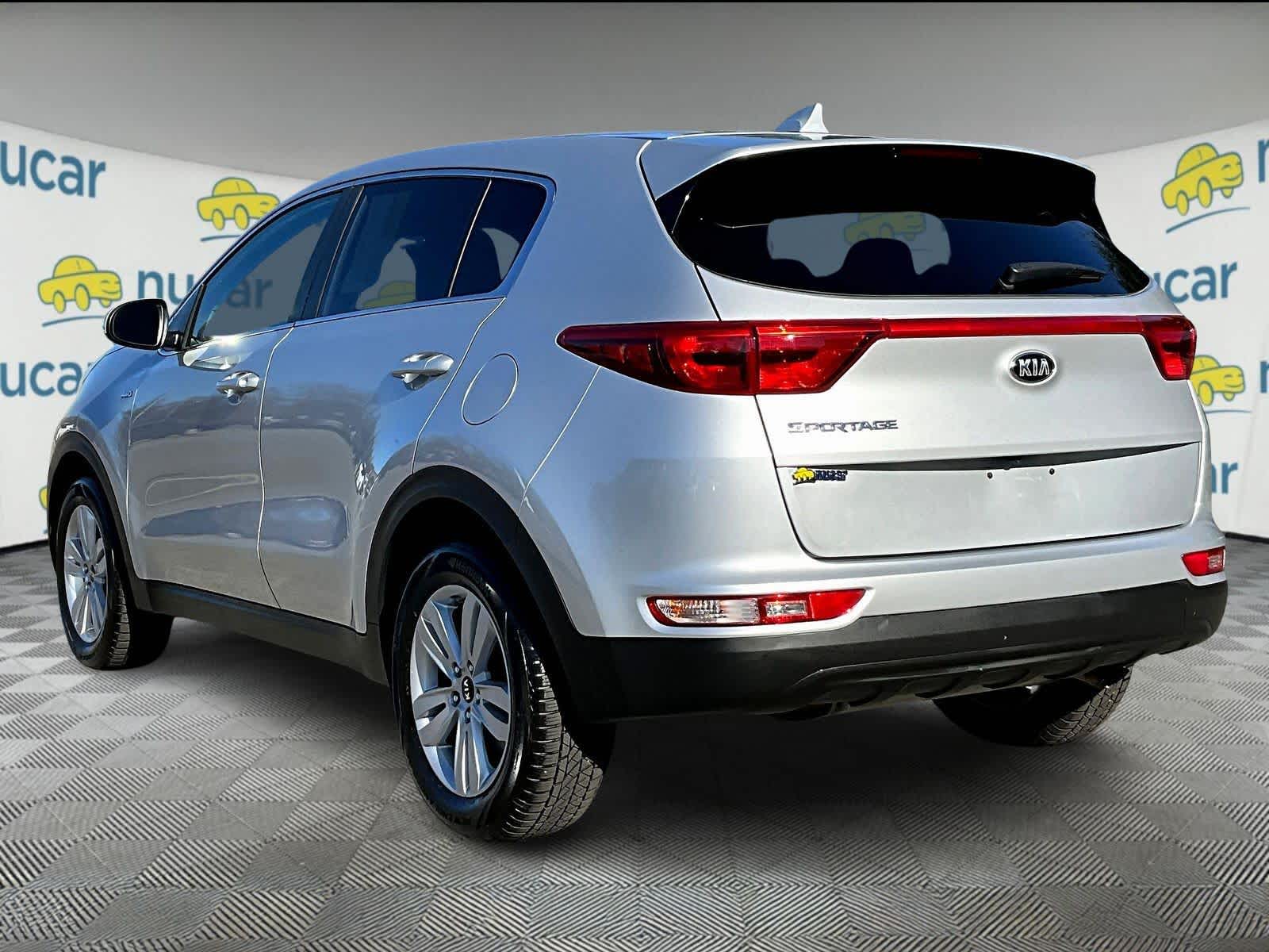 2017 Kia Sportage LX - Photo 4