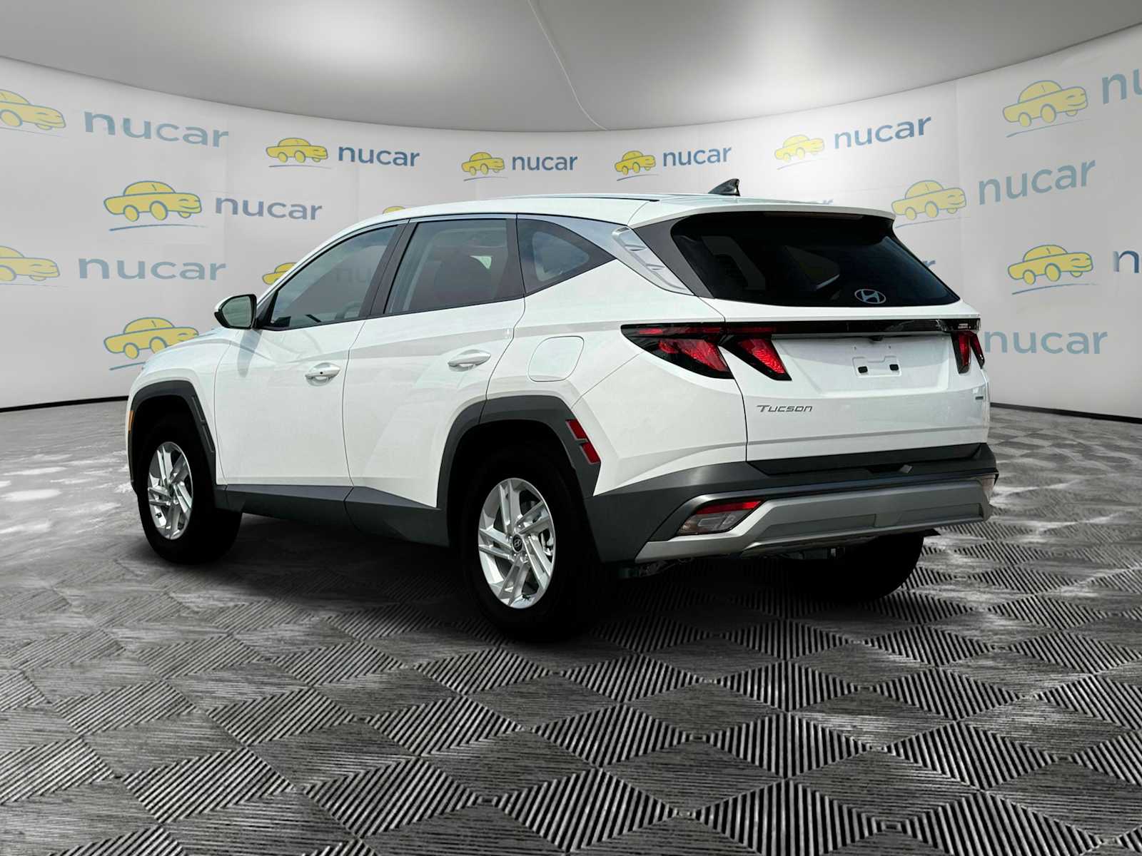 2025 Hyundai Tucson SE - Photo 6