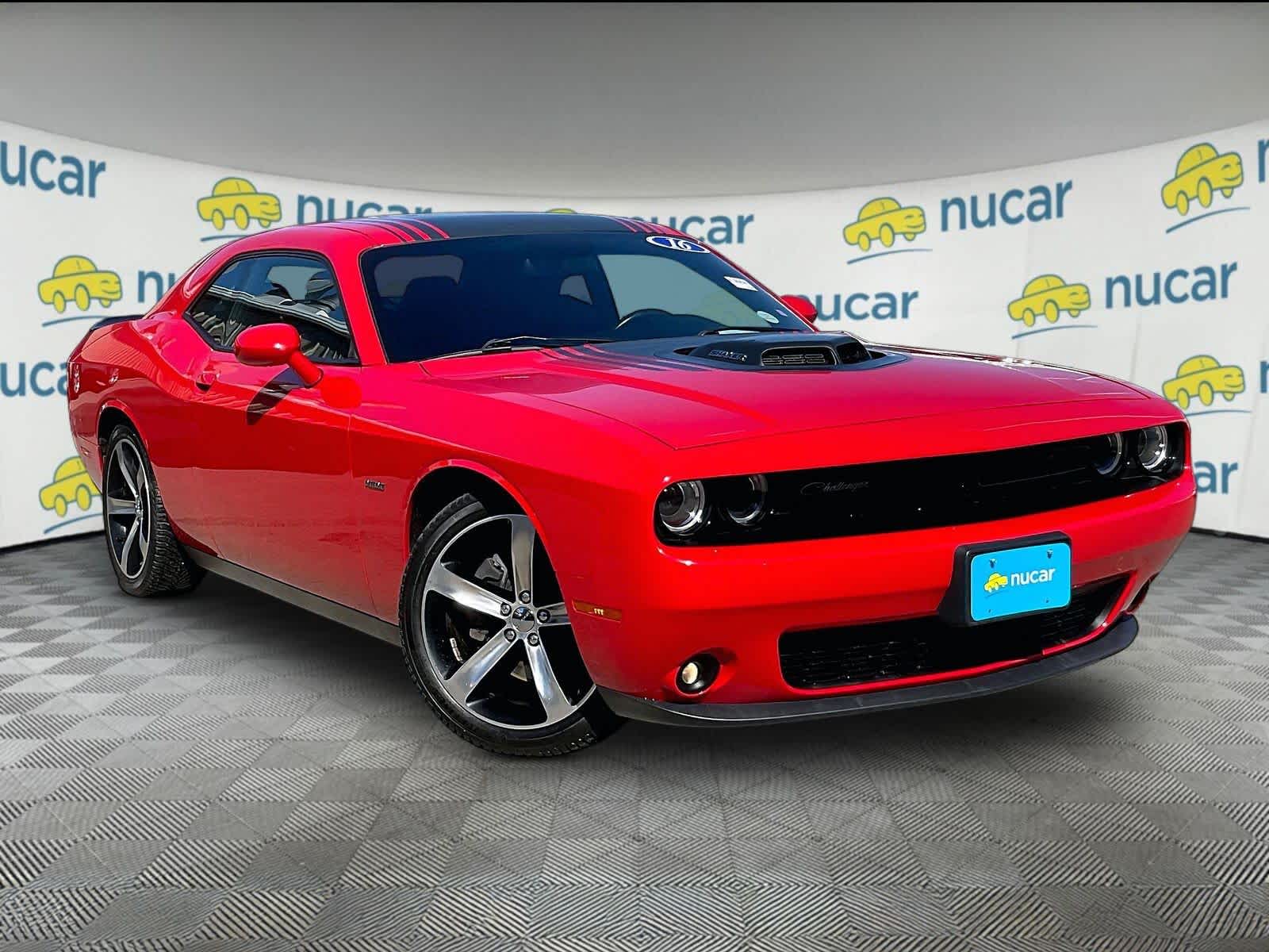2016 Dodge Challenger R/T Shaker