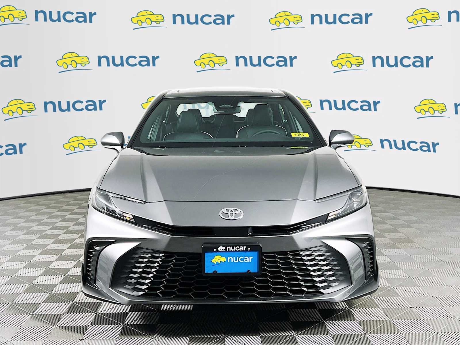 2025 Toyota Camry SE - Photo 2