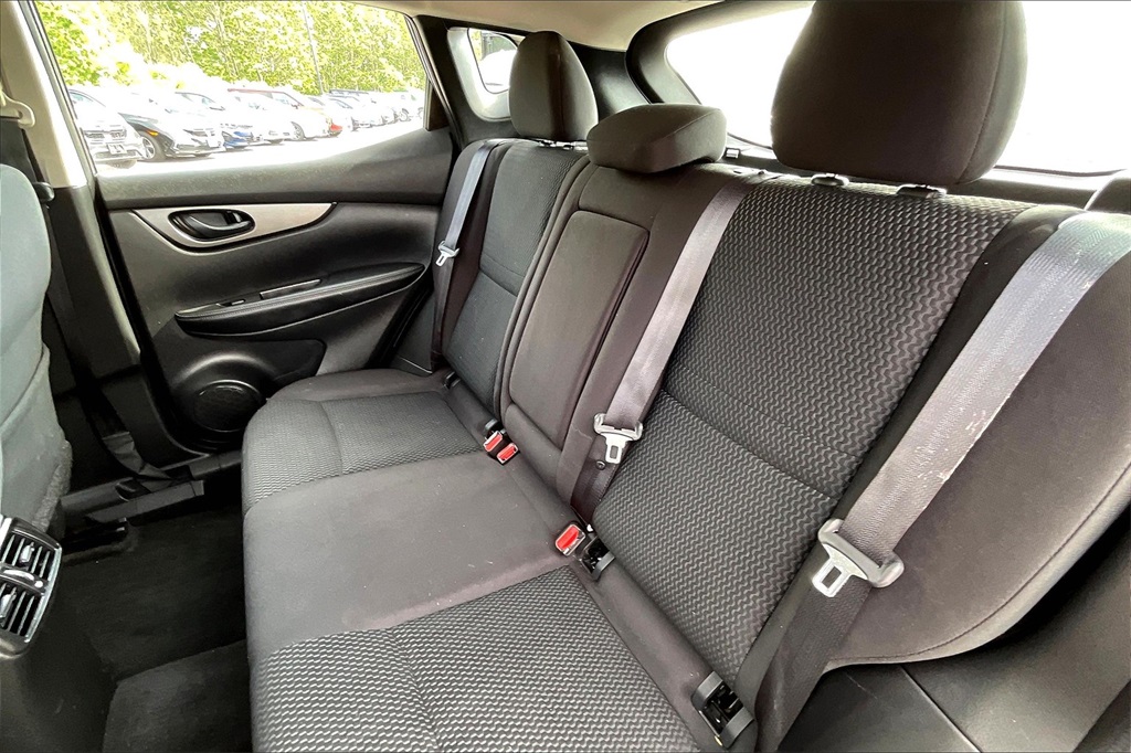 2017 Nissan Rogue Sport S - Photo 14