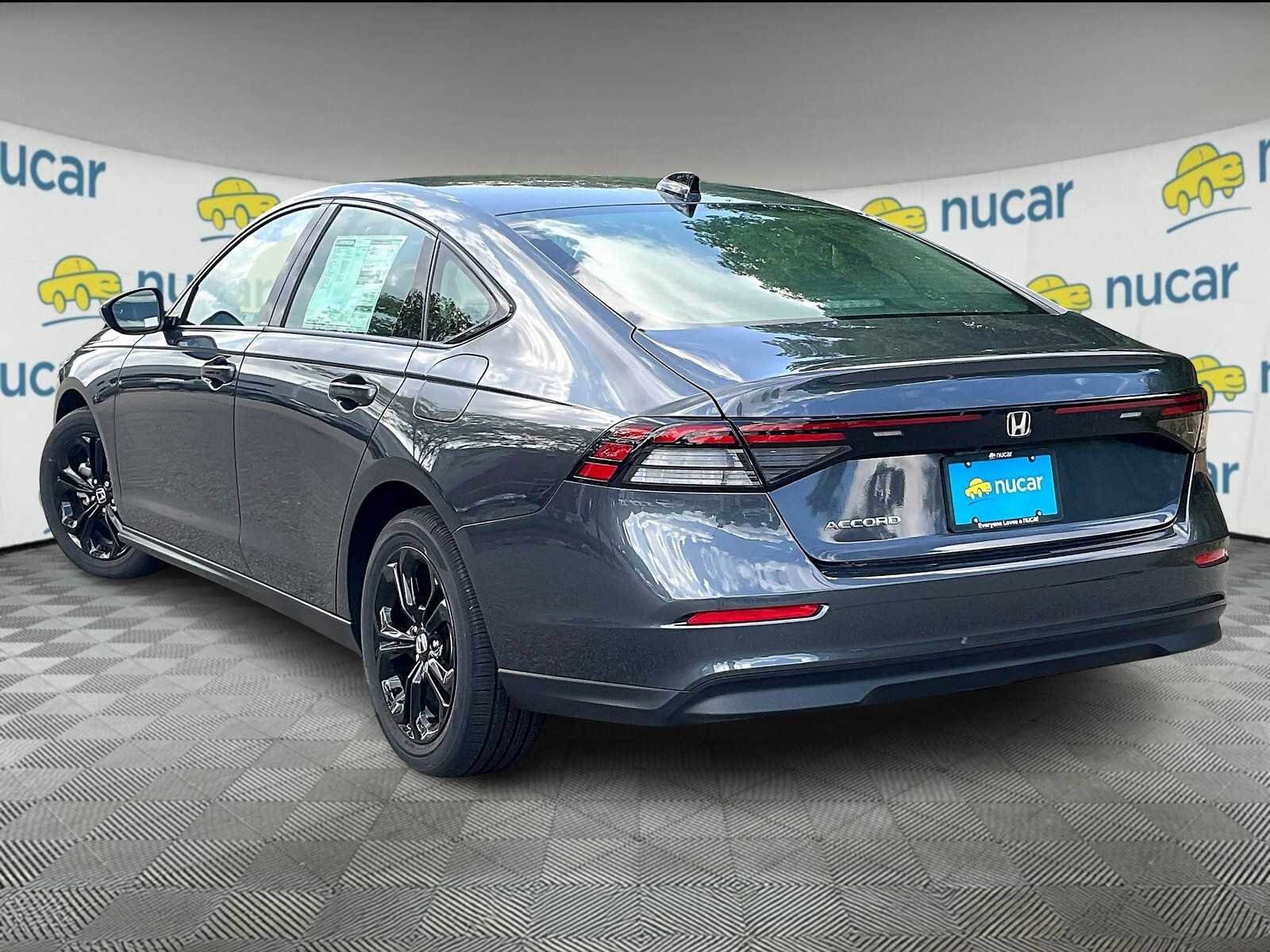 2025 Honda Accord SE - Photo 5