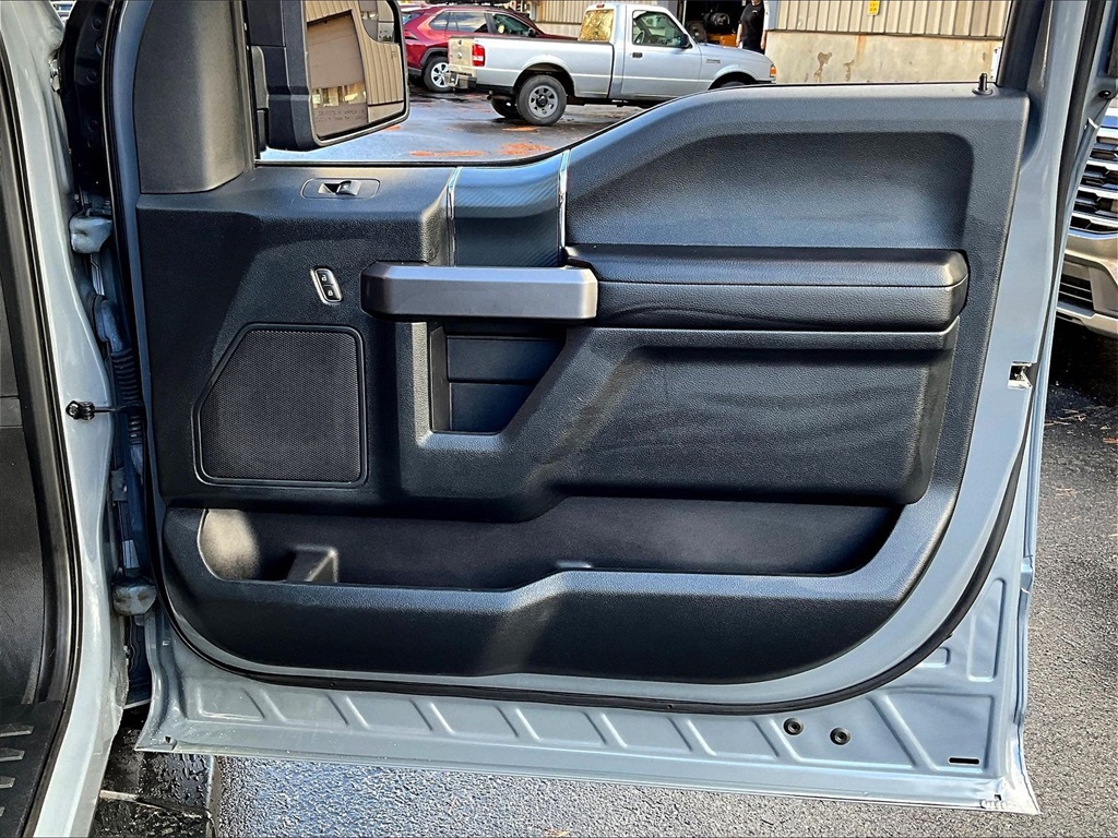 2019 Ford F-150 XLT - Photo 12