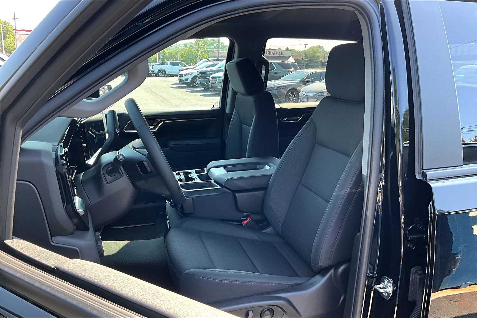 2025 Chevrolet Silverado 1500 RST - Photo 11