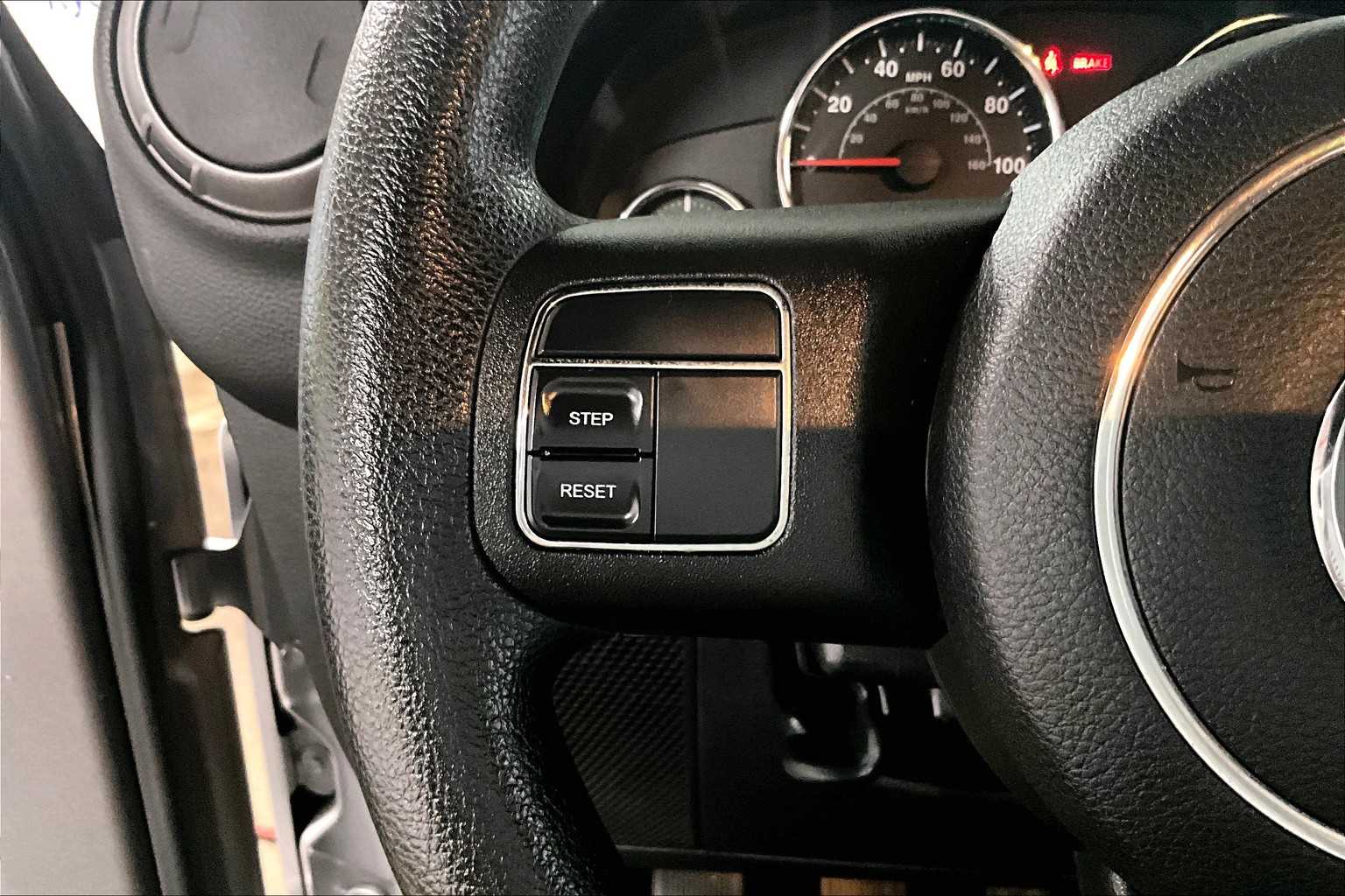 2013 Jeep Wrangler Sport - Photo 21