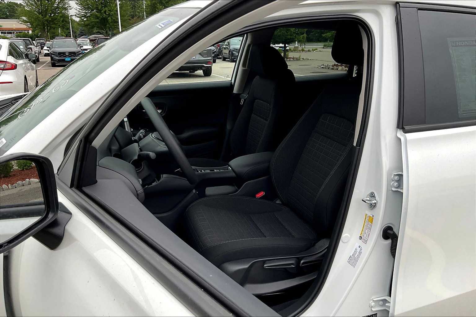 2026 Honda HR-V LX - Photo 11