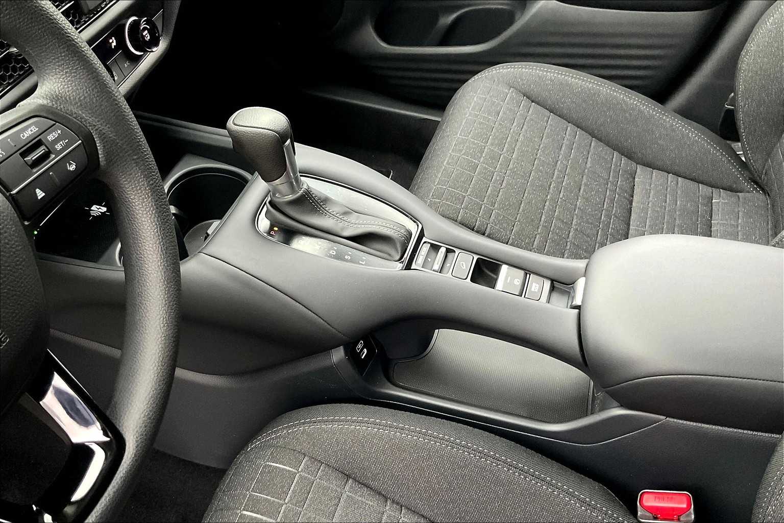2026 Honda HR-V LX - Photo 14